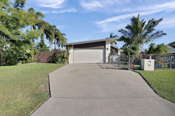 10 Dustwill St, Eimeo QLD 4740, Australia