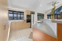 10 Dustwill St, Eimeo QLD 4740, Australia
