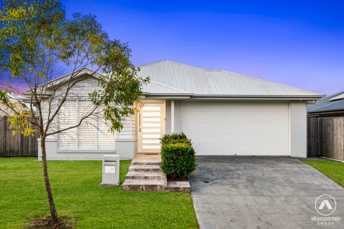 52 Hedge Ln, Greenbank QLD 4124, Australia