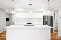 52 Hedge Ln, Greenbank QLD 4124, Australia