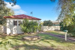 42 Hobart Ave, Umina Beach NSW 2257, Australia