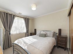 Unit 1/13 Carmell Dr, Warrnambool VIC 3280, Australia