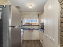 Unit 1/13 Carmell Dr, Warrnambool VIC 3280, Australia