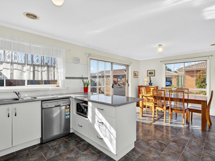 Unit 5/24 Carmell Dr, Warrnambool VIC 3280, Australia