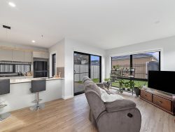 17 Hood St, Dennington VIC 3280, Australia