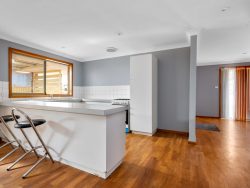Unit 1/5 Horsfield Pl, Victory Heights WA 6432, Australia