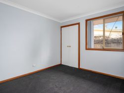 Unit 1/5 Horsfield Pl, Victory Heights WA 6432, Australia