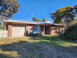 55 Hoult St, Stanthorpe QLD 4380, Australia
