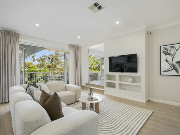 2 Bromborough Rd, Roseville NSW 2069, Australia
