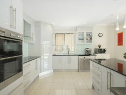 11 Zola Ave, Ryde NSW 2112, Australia