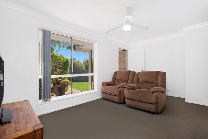 35 Isle of Ely Dr, Heritage Park QLD 4118, Australia