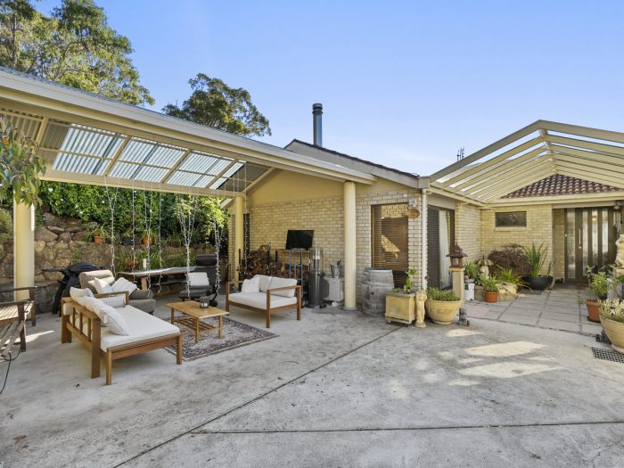 17 Jabez Cres, Lenah Valley TAS 7008, Australia