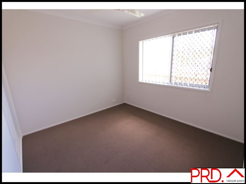 2 Jardine Cres, Boyne Island QLD 4680, Australia
