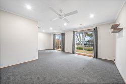 136 Knoke Ave, Gordon ACT 2906, Australia