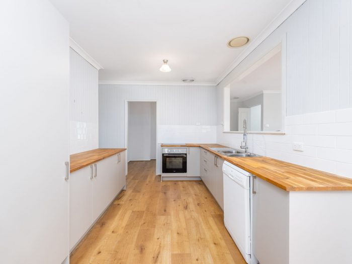 11 Lions Ct, Shepparton VIC 3630, Australia