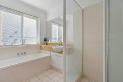 Unit 4/1 Falcon Way, Tweed Heads South NSW 2486, Australia