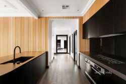 105 Maltravers Rd, Ivanhoe East VIC 3079, Australia