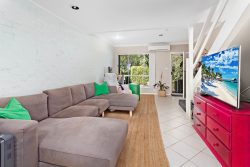 Unit 1/3 Meares Pl, Kiama NSW 2533, Australia