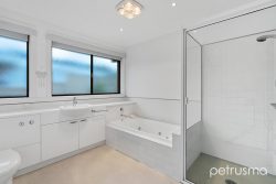 2/17 Minerva Street, Howrah TAS 7018, Australia