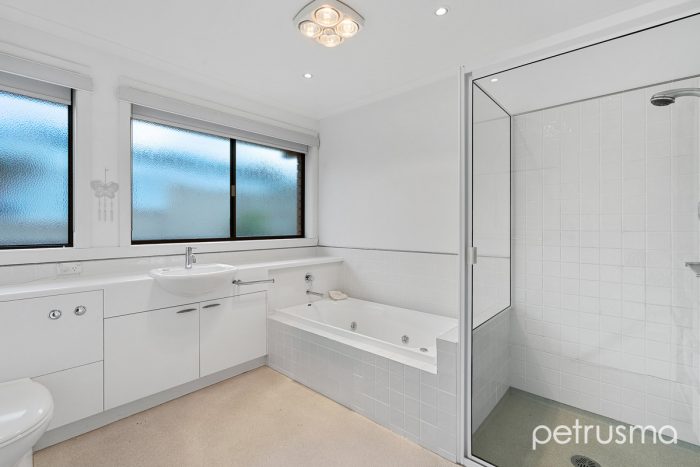 2/17 Minerva Street, Howrah TAS 7018, Australia