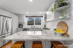 20 Blueberry Rd, Mooroolbark VIC 3138, Australia