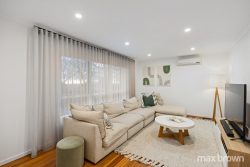20 Blueberry Rd, Mooroolbark VIC 3138, Australia