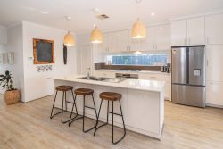 27 Cherry Hills Cir, Dunsborough WA 6281, Australia