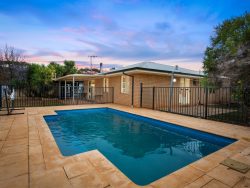 2 Montgomery Ln, Hannans WA 6430, Australia