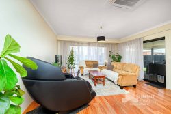 12 Kelston Way, Australind WA 6233, Australia
