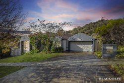 9 Orange Thorn Cres, Banks ACT 2906, Australia