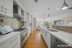9 Orange Thorn Cres, Banks ACT 2906, Australia