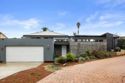 11 Cottingley Pl, Swan View WA 6056, Australia
