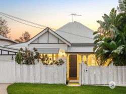 18 Susan St, Red Hill QLD 4059, Australia