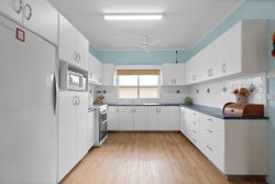 28 Poinciana Ave, Seaforth QLD 4741, Australia