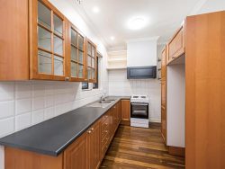 61 Howes Cres, Dianella WA 6059, Australia