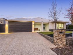 3 Traviata Cres, The Vines WA 6069, Australia
