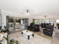 3 Traviata Cres, The Vines WA 6069, Australia