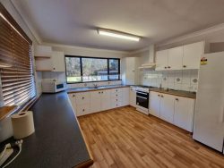 35 Barron St Boyup Brook WA 6244, Australia