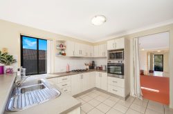 16 Quarterhorse Parade, Wadalba NSW 2259, Australia