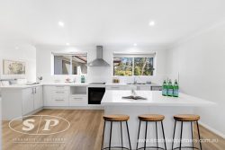 32 Queens Rd, Leura NSW 2780, Australia