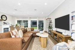 Unit 9/1 Ronald Walker St, Casey ACT 2913, Australia