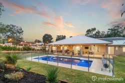 9 Rooth Rd, Lesmurdie WA 6076, Australia