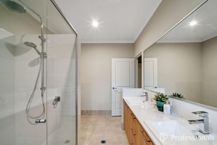 9 Rooth Rd, Lesmurdie WA 6076, Australia