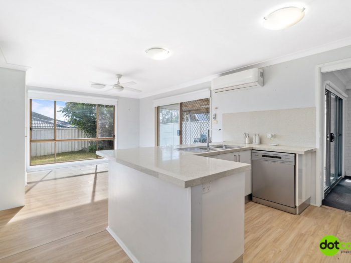 37 Roper Rd, Blue Haven NSW 2262, Australia