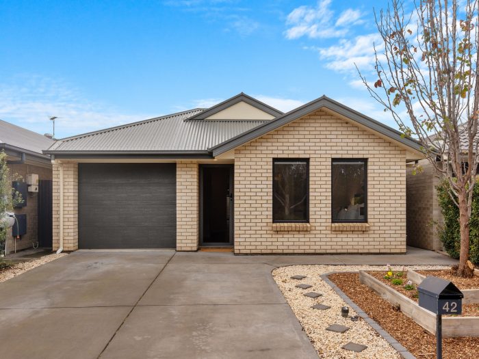 42 Sanctuary Court, Morphett Vale SA 5162, Australia