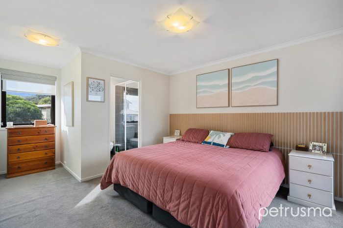 9 Seacroft Ct, South Arm TAS 7022, Australia