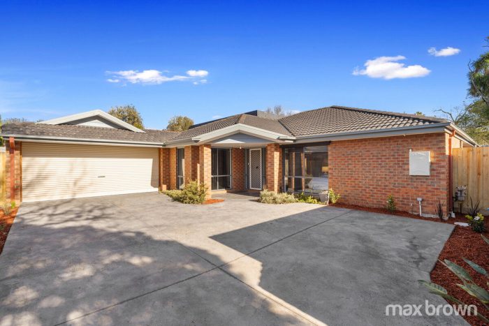 Unit 2/45 Mirang Ave, Croydon VIC 3136, Australia