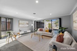 Unit 2/45 Mirang Ave, Croydon VIC 3136, Australia