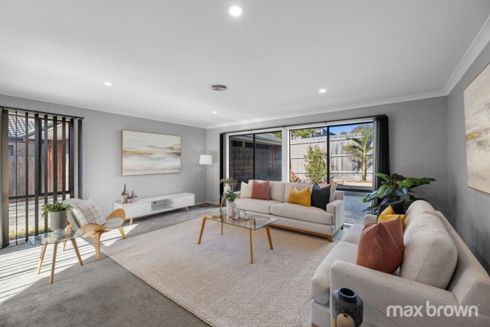 Unit 2/45 Mirang Ave, Croydon VIC 3136, Australia