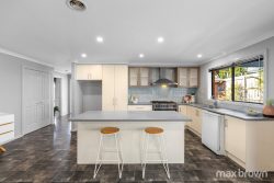 Unit 2/45 Mirang Ave, Croydon VIC 3136, Australia